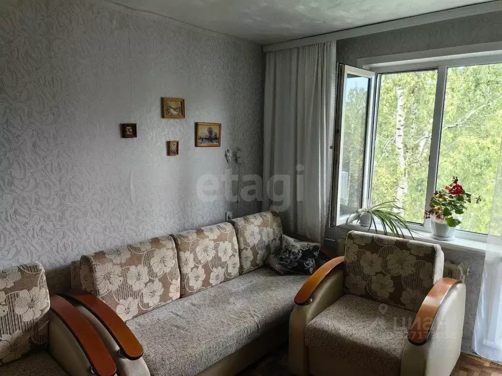 2-к кв. Татарстан, Набережные Челны 2-й комплекс, 11 (43.2 м) - Фото 1