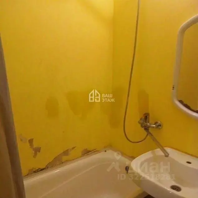 2-к кв. Калужская область, Калуга ул. Петра Тарасова, 37 (45.6 м) - Фото 2