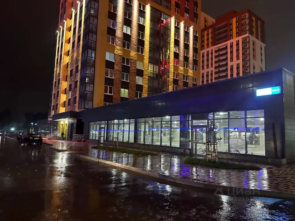 Торговая площадь в Свердловская область, Екатеринбург просп. ... - Фото 2