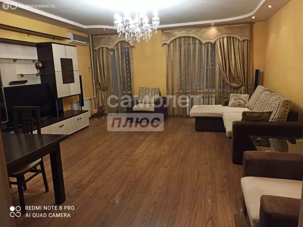 3-комнатная квартира: Астрахань, Васильковая улица, 21к1 (99 м) - Фото 1