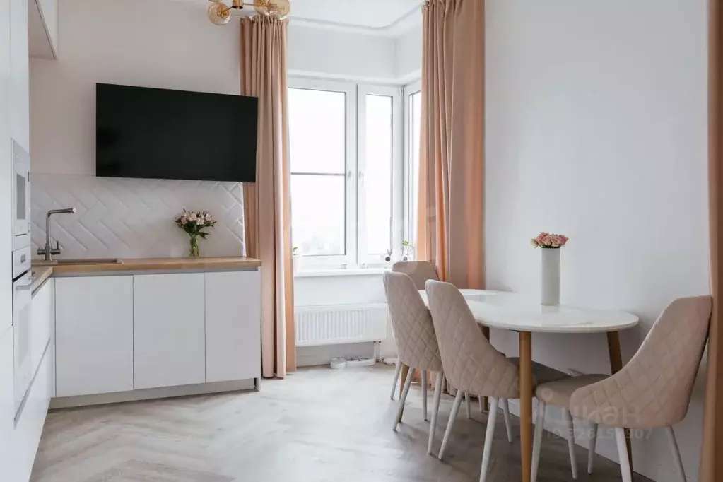 2-к кв. Тюменская область, Тюмень Профсоюзная ул., 63 (57.74 м) - Фото 1