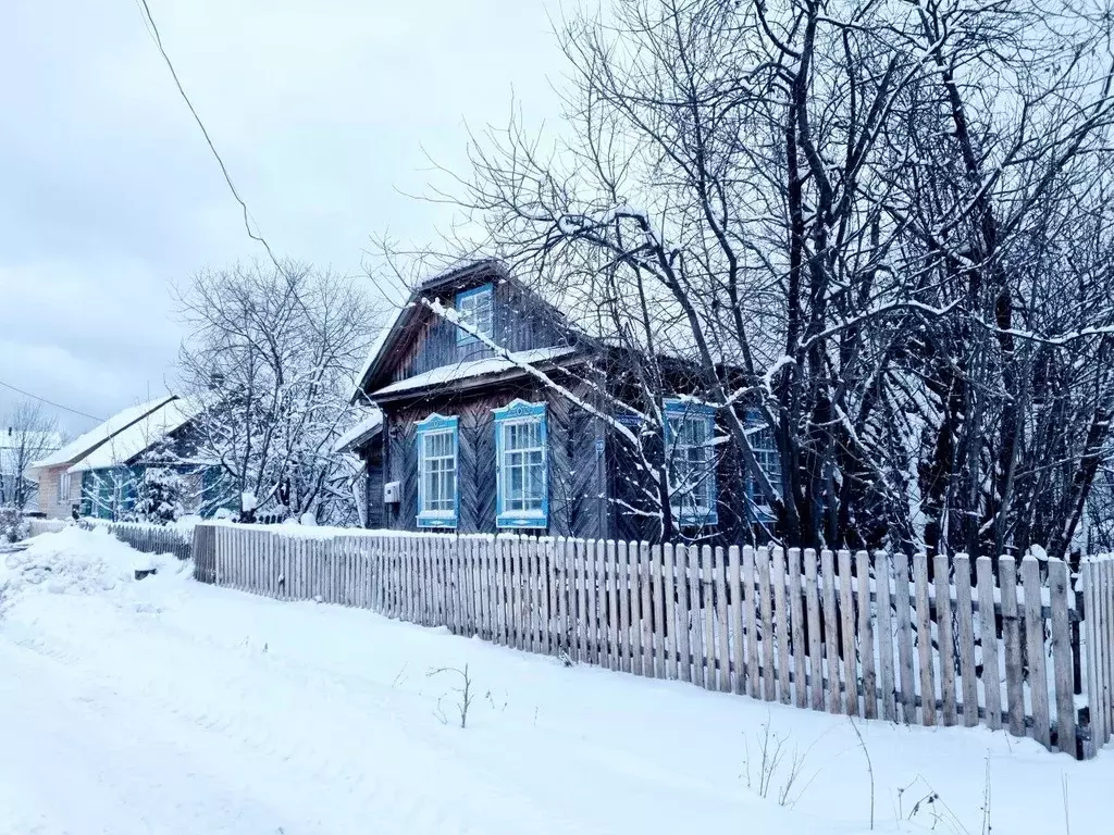 Дом в Пермский край, Александровск Яйва пгт, Набережная ул., 18 (57 м) - Фото 0