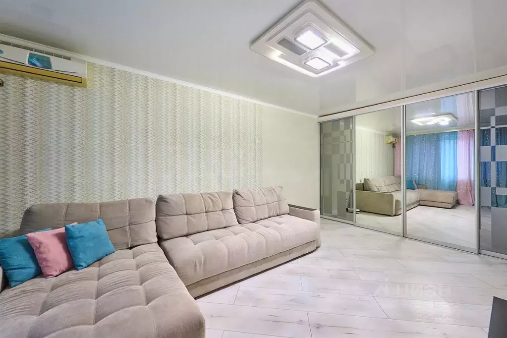 2-к кв. Краснодарский край, Краснодар Юбилейный мкр, просп. Чекистов, ... - Фото 2