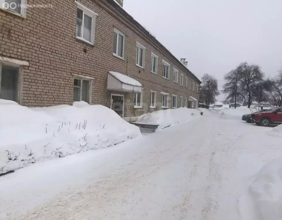 1-комнатная квартира: Можга, улица Дружбы, 8 (30 м) - Фото 1