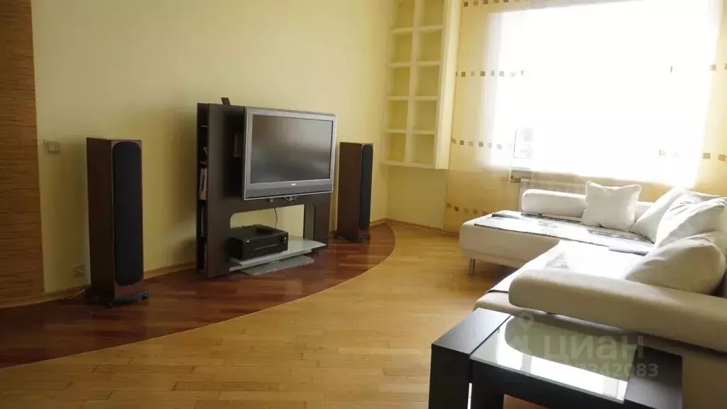 2-к кв. Санкт-Петербург ул. Композиторов, 10 (65.0 м) - Фото 1