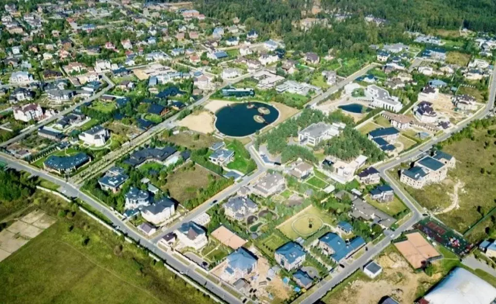 Участок в Московская область, Красногорск городской округ, д. ... - Фото 1