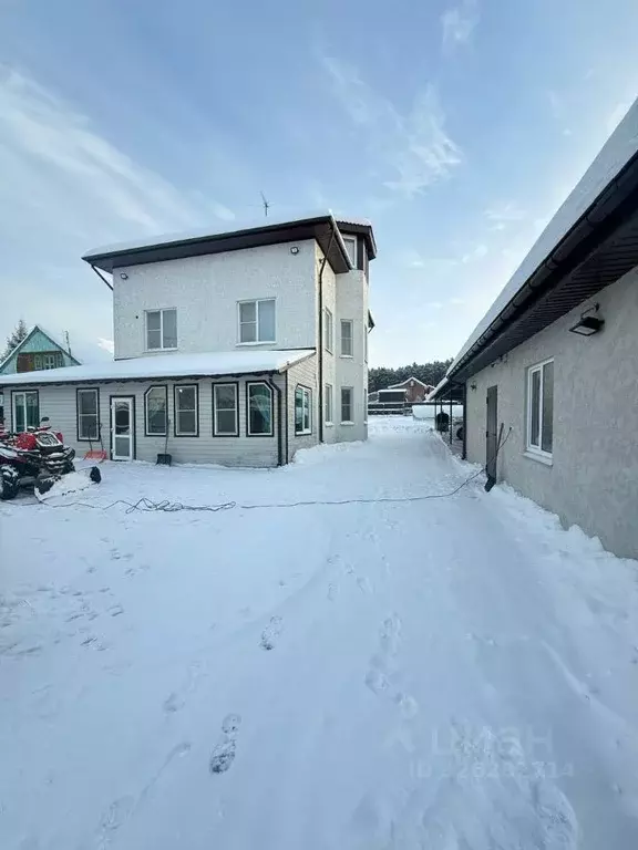 Дом в Свердловская область, Березовский Шиловский мкр, ул. Школьная, 8 ... - Фото 1