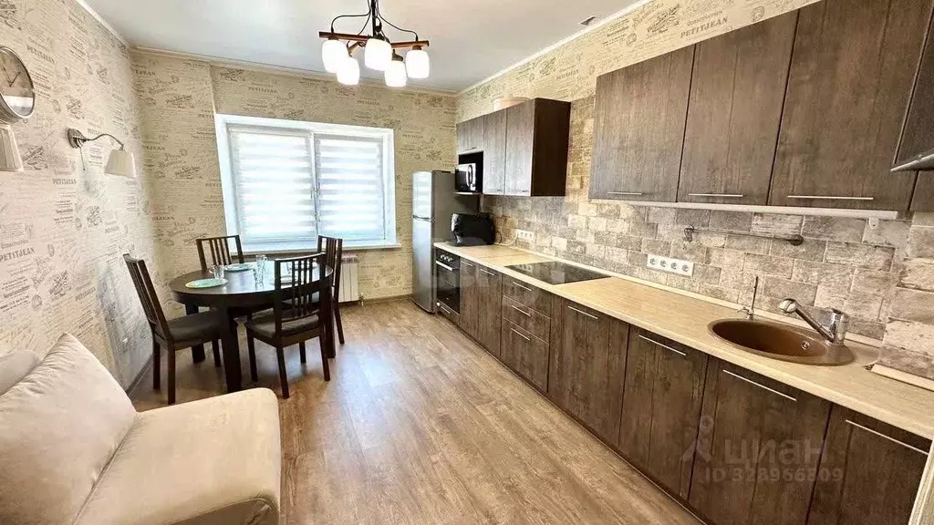 2-к кв. Тюменская область, Тюмень ул. Салтыкова-Щедрина, 58/3 (76.9 м) - Фото 1