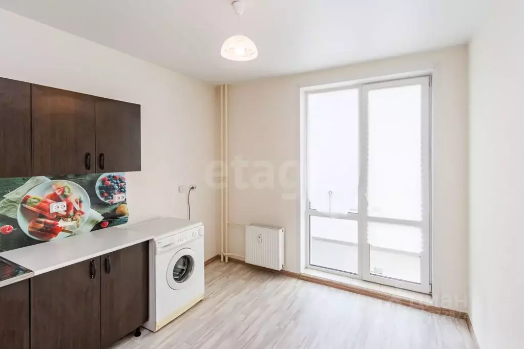 1-к кв. Тюменская область, Тюмень ул. Александра Протозанова, 10 (39.0 ... - Фото 1