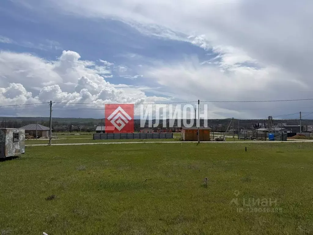 Участок в Севастополь с. Полюшко, ул. Александра Боброва (4.0 сот.) - Фото 2