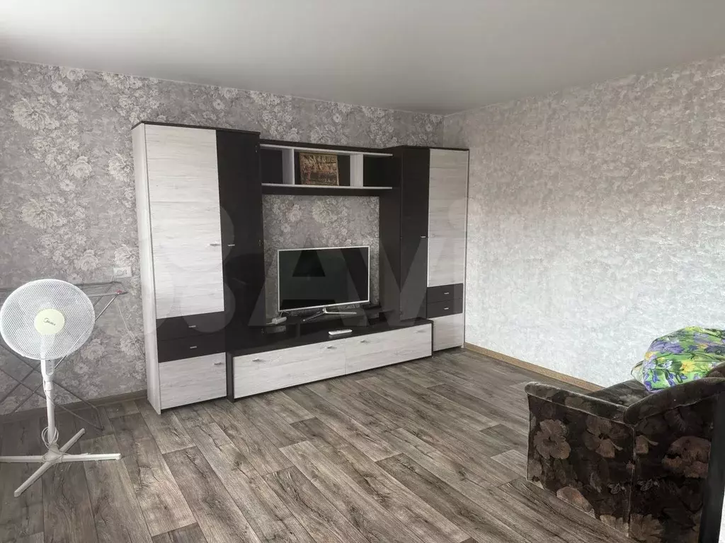 1-к. квартира, 35 м, 2/9 эт. - Фото 1