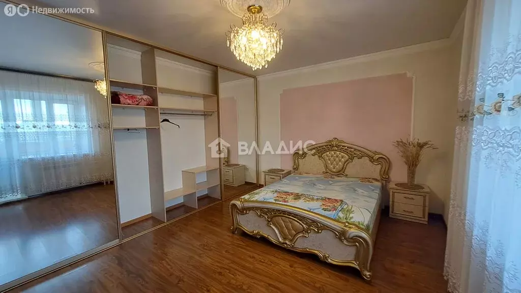 2-комнатная квартира: Тобольск, улица Знаменского, 45 (80 м) - Фото 1