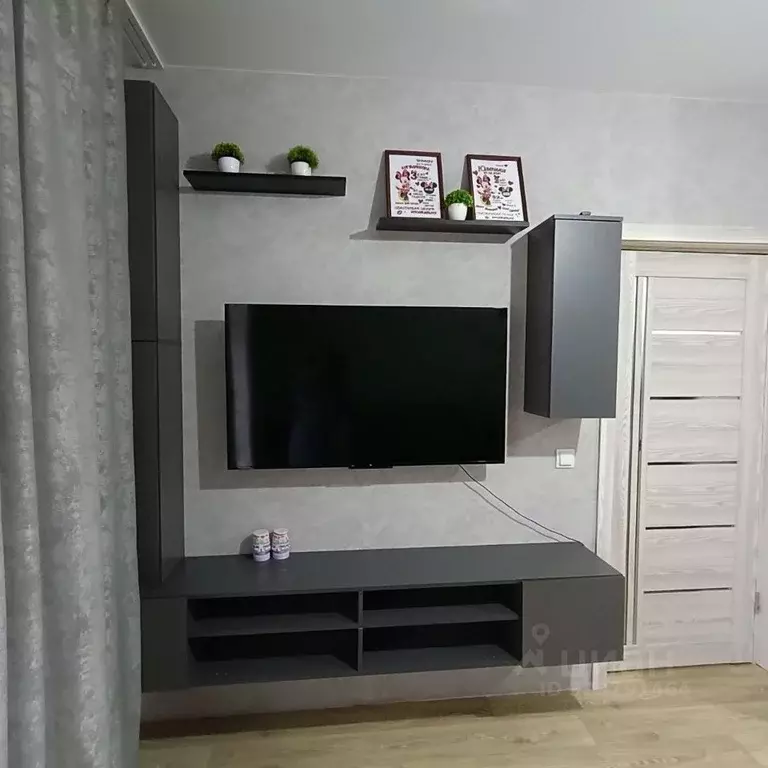 1-к кв. Красноярский край, Красноярск Свердловская ул., 6Л (36.3 м) - Фото 2