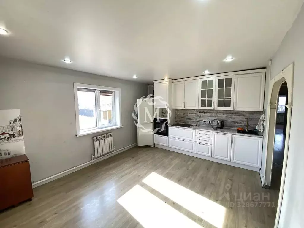 Дом в Бурятия, Тарбагатайский район, Саянтуйское с/пос, с. ... - Фото 1