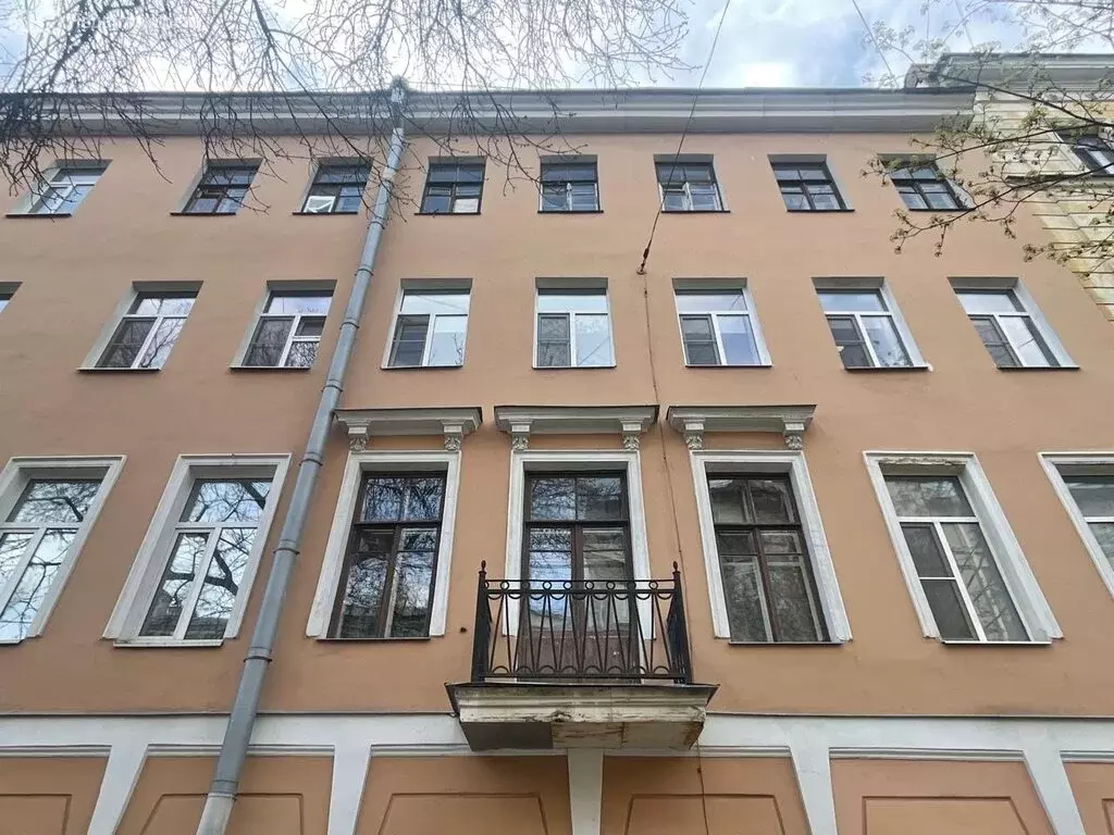 3-комнатная квартира: Санкт-Петербург, 11-я линия Васильевского ... - Фото 0