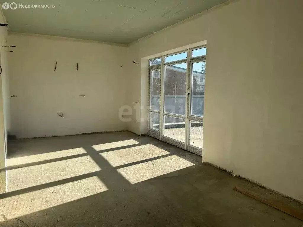 Дом в Гостагаевская, улица 8 Марта (100 м) - Фото 2