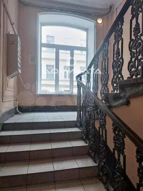 Комната 35,4 м в 5-к., 5/5 эт. - Фото 1