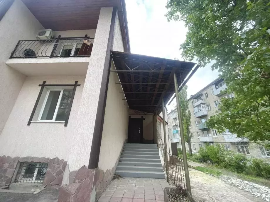 Офис в Саратовская область, Саратов Высокая ул., 8к1 (150 м) - Фото 1