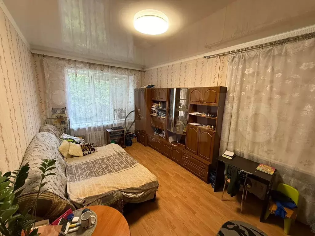 Комната 18 м в 3-к., 1/4 эт. - Фото 1
