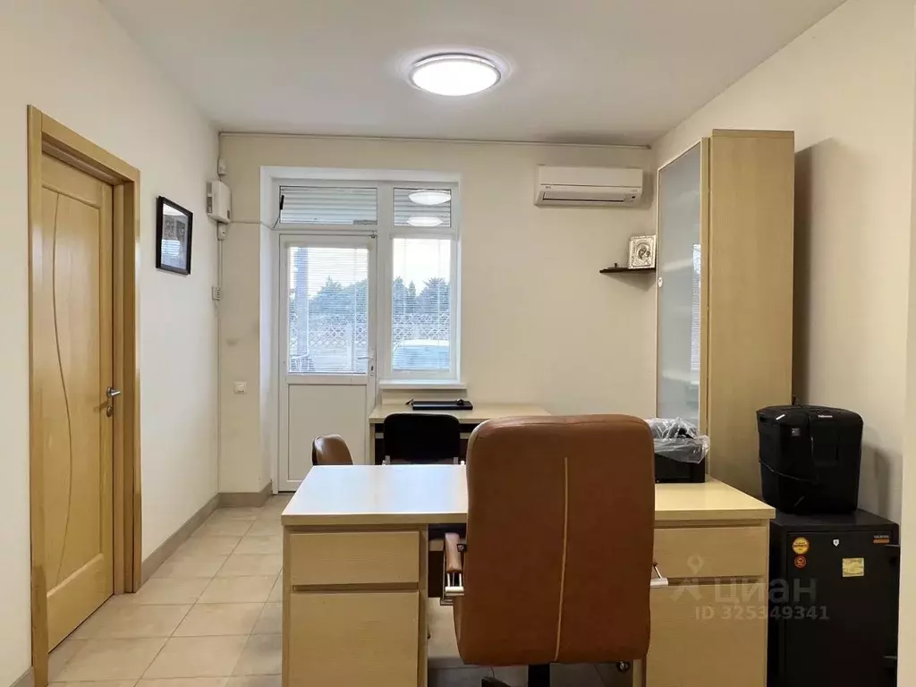 Офис в Севастополь ул. Челнокова, 12/1 (36 м) - Фото 1