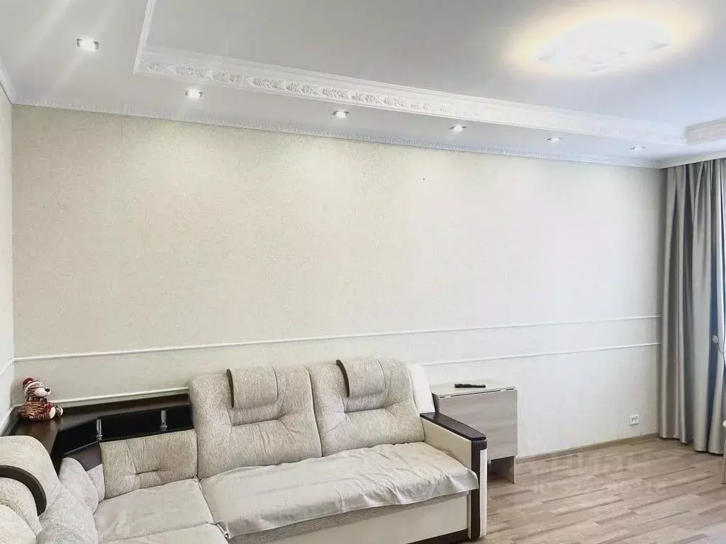 4-к кв. Саха (Якутия), Якутск 202-й мкр, 17 (95.0 м) - Фото 1