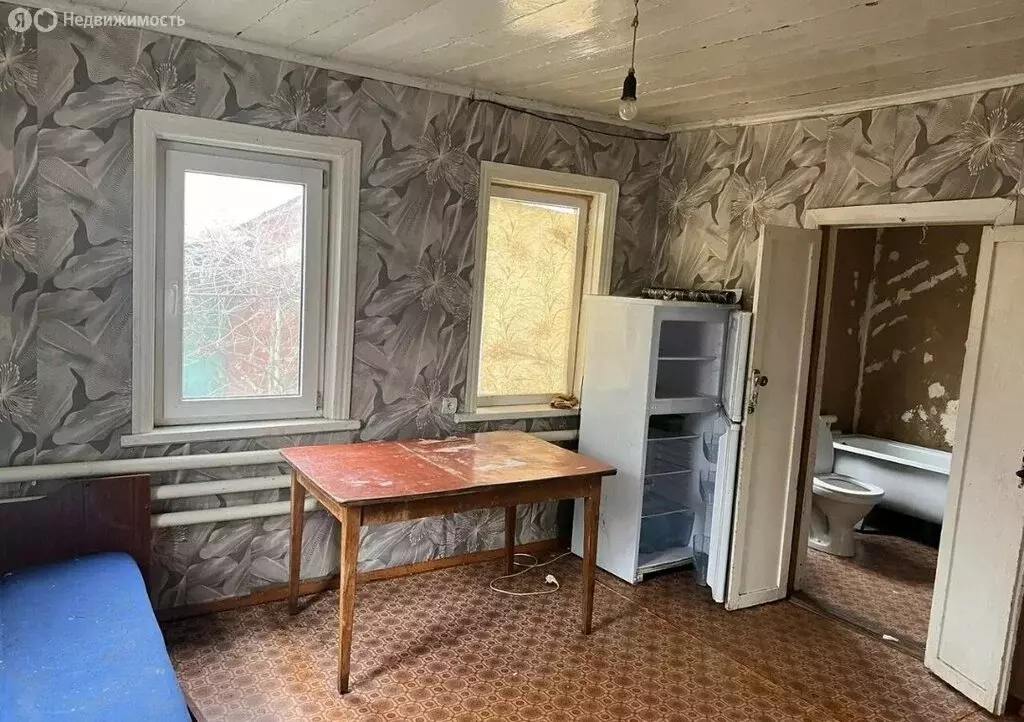 Дом в посёлок городского типа Глубокий, улица 50 лет ВЛКСМ (45 м) - Фото 1