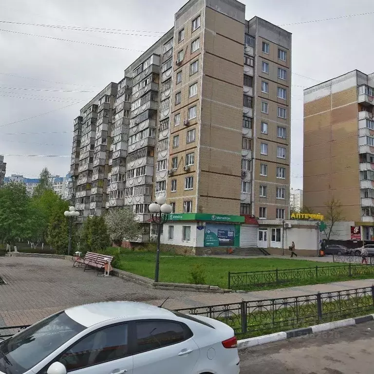 3-к кв. Белгородская область, Белгород ул. Конева, 3 (72.4 м) - Фото 0