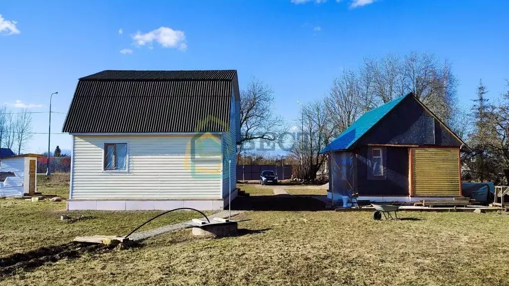 Дом в Ленинградская область, Волосовский район А-180 Нарва 91-й км (67 ... - Фото 1