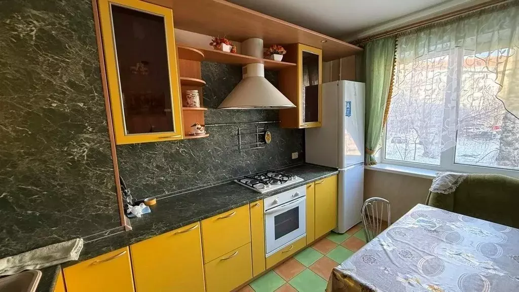 3-к кв. Саратовская область, Балаково Степная ул., 92 (63.0 м) - Фото 1