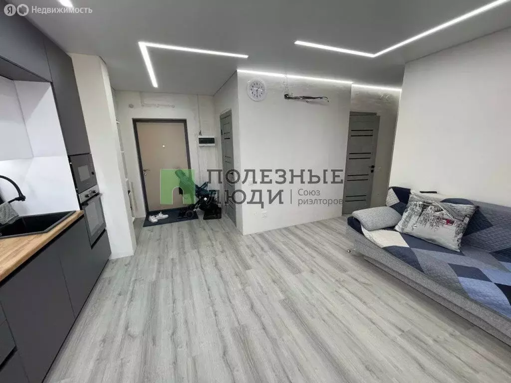 3-комнатная квартира: Первомайский, улица Оружейников, 1/4 (54 м) - Фото 1