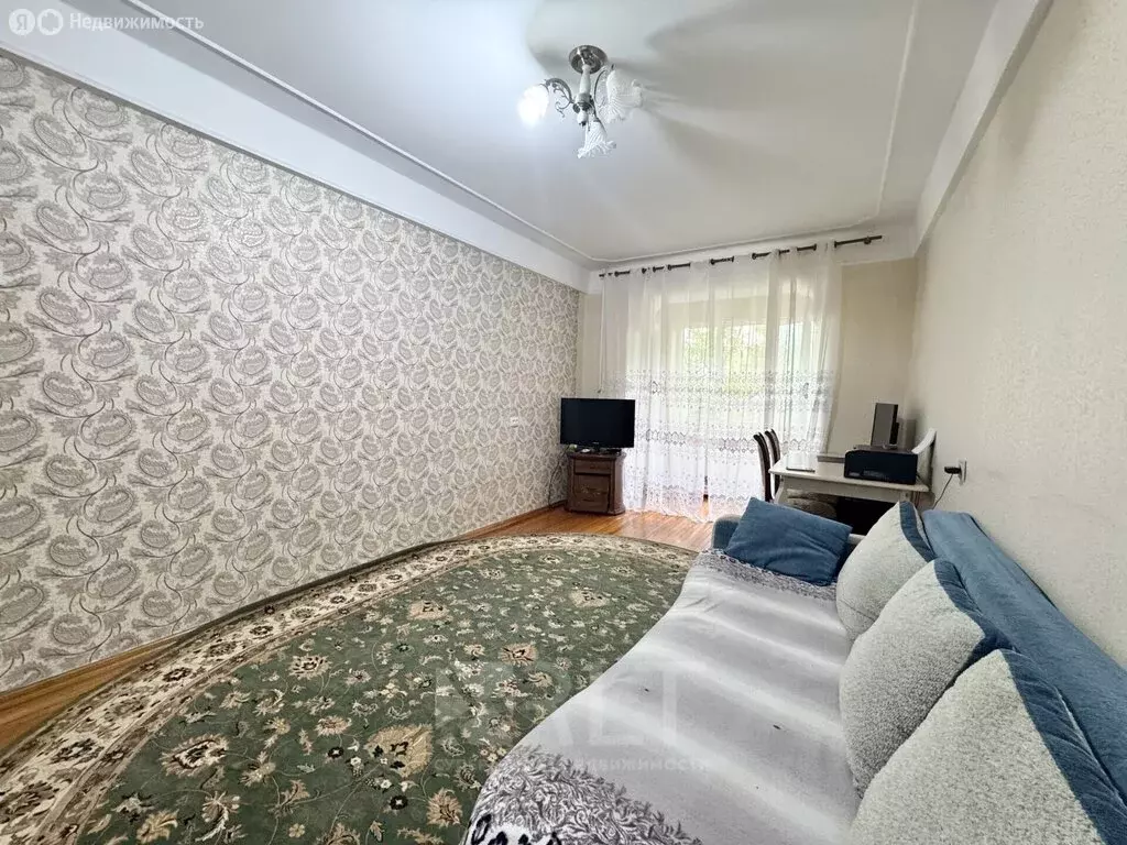 1-комнатная квартира: Махачкала, улица Хаджи Булача, 11 (40 м) - Фото 2