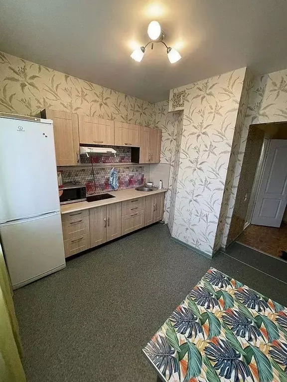 1-к кв. Тюменская область, Тюмень Харьковская ул., 27 (37.7 м) - Фото 1