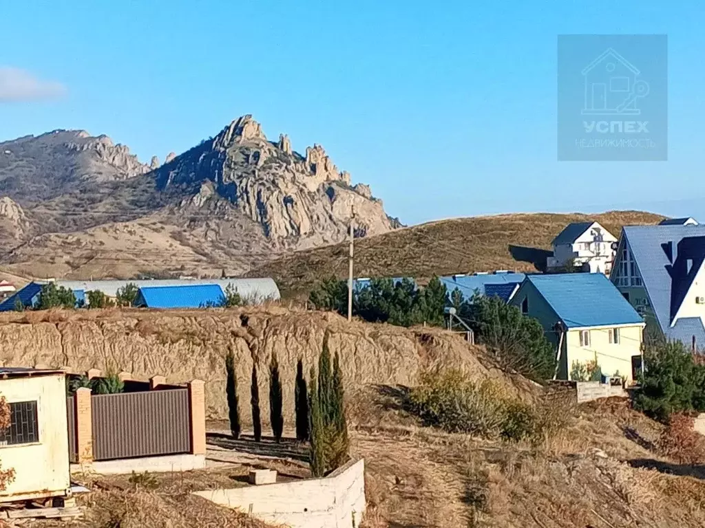 Участок в Крым, Феодосия муниципальный округ, Курортное пгт ул. ... - Фото 1