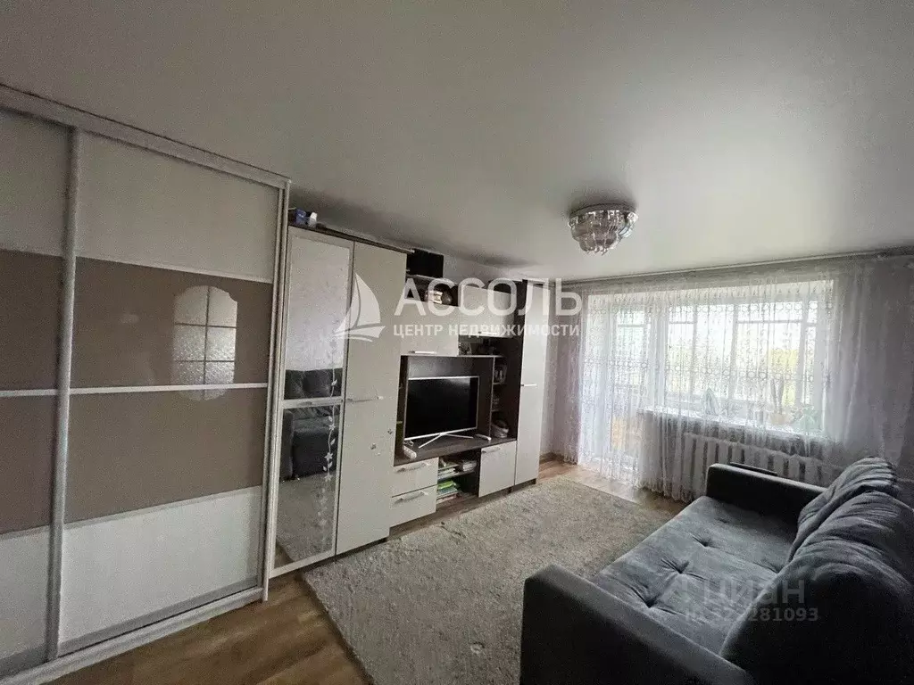 3-к кв. Омская область, Омск ул. Петра Осминина, 18 (50.6 м) - Фото 1