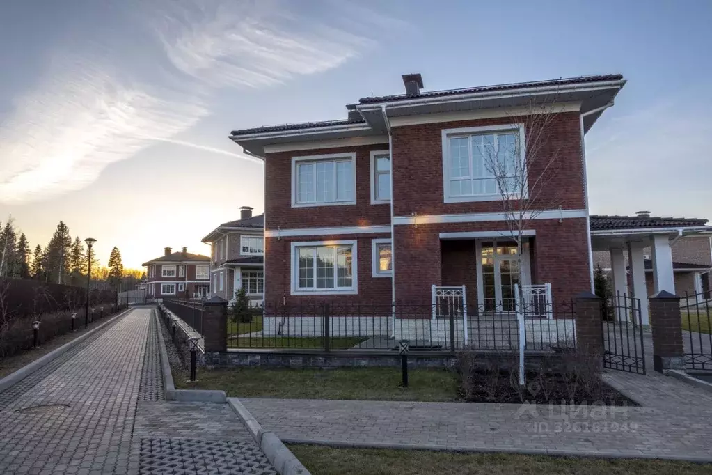 Дом в Московская область, Дмитровский муниципальный округ, с. ... - Фото 2