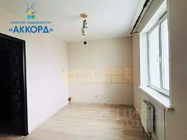 1-к кв. Алтайский край, Барнаул Молодежная ул., 59 (33.0 м) - Фото 1