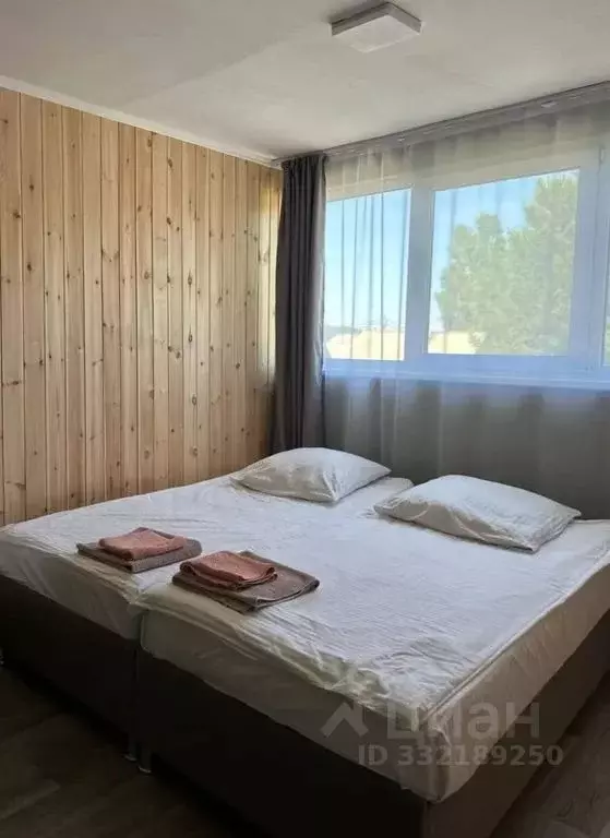 Комната Бурятия, Баргузинский район, с. Максимиха Школьная ул., 5А - Фото 1