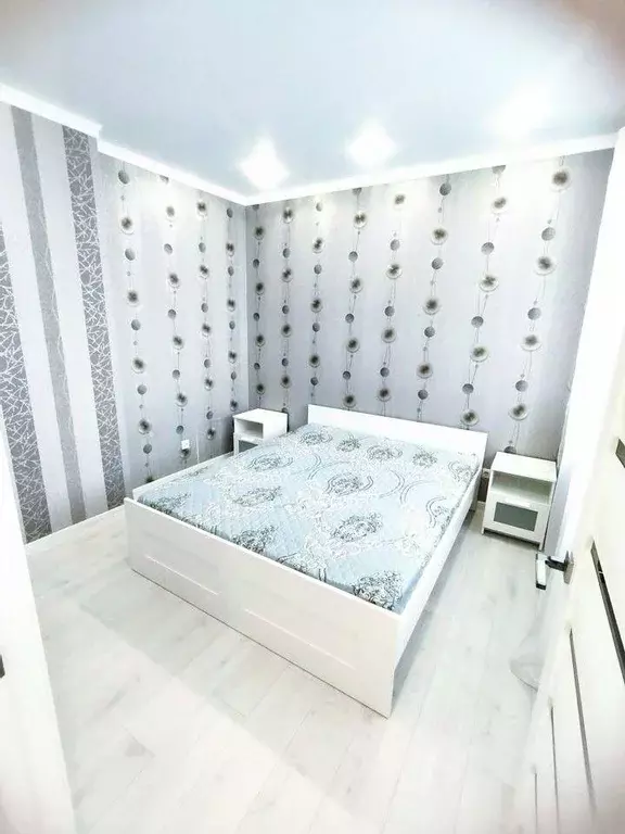 1-к кв. Тюменская область, Тюмень ул. Тимофея Чаркова, 81к2 (40.0 м) - Фото 1