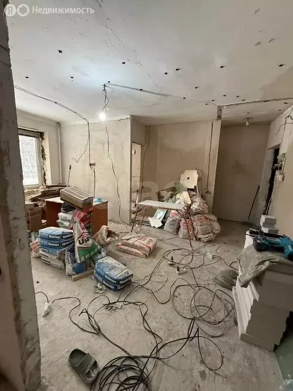 3-комнатная квартира: Тула, улица Тульского Рабочего Полка, 104 (48 м) - Фото 1