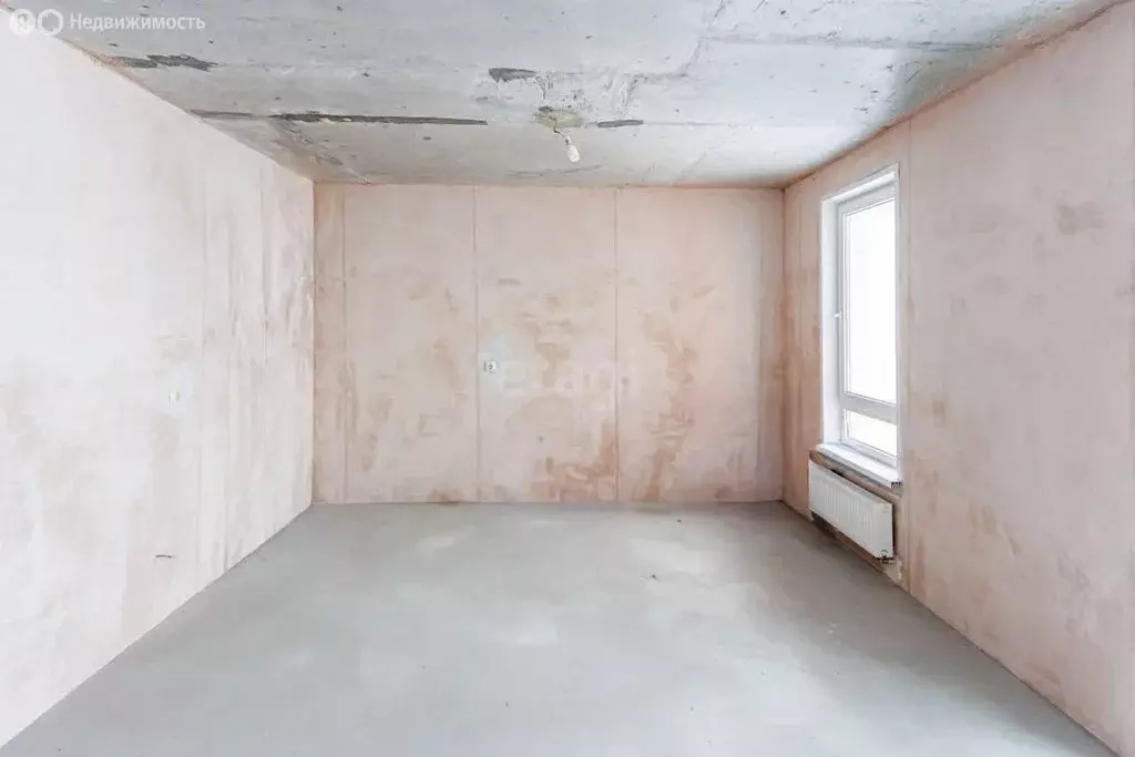 Квартира-студия: Тюмень, улица Андрея Бушуева, 2 (30 м) - Фото 2