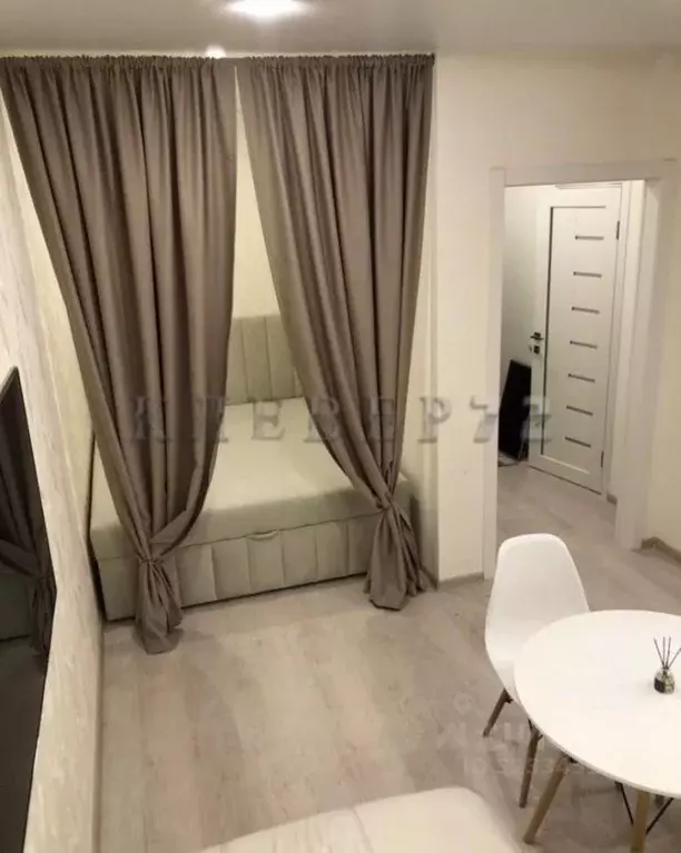 Студия Тюменская область, Тюмень ул. Дмитрия Менделеева, 2к2 (34.0 м) - Фото 0