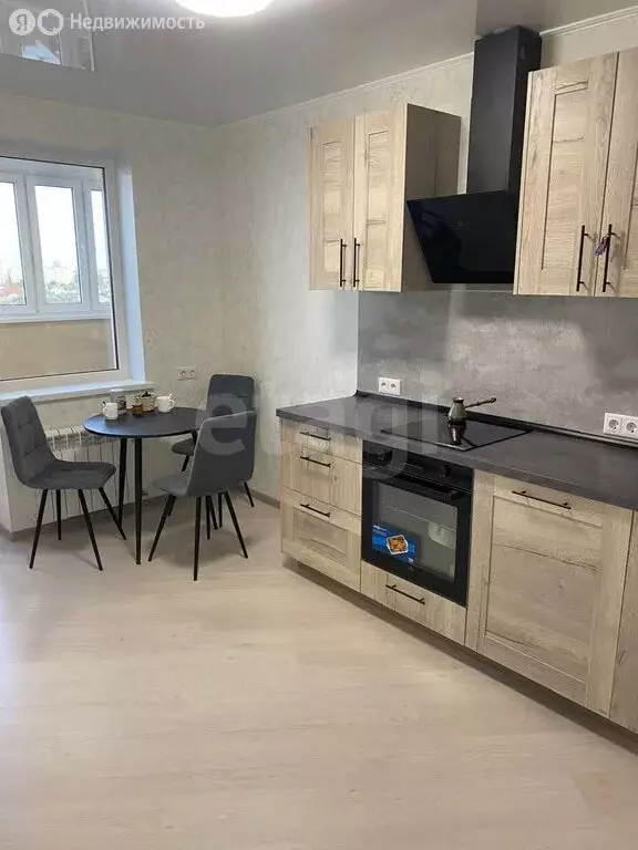 1-комнатная квартира: Энгельс, Трудовая улица, 12/7 (48.12 м) - Фото 1