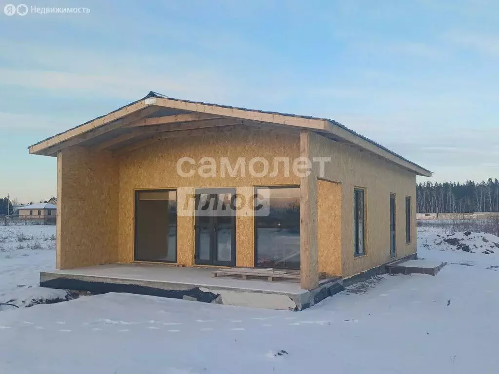 Дом в село Усть-Заостровка, улица Труда (76.2 м) - Фото 1