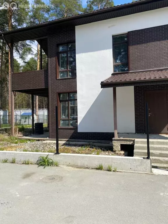 Дом в Екатеринбург, улица Академика Вонсовского, 10к19 (316 м) - Фото 1