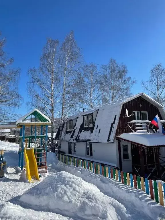 Дом в Башкортостан, Белорецкий район, Абзаковский сельсовет, с. ... - Фото 1