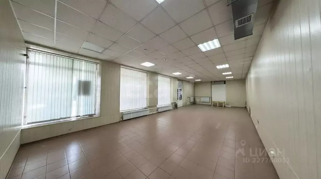 Помещение свободного назначения в Владимирская область, Ковров ул. ... - Фото 1