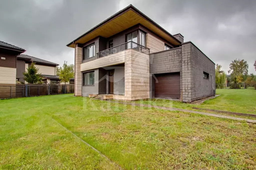 Дом в Москва Крекшино кп, ул. Клубничная, 132 (246 м) - Фото 1