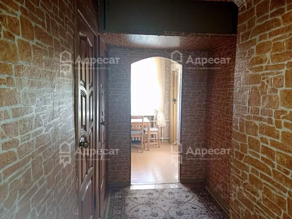 3-к кв. Волгоградская область, Волгоград ул. Тракторостроителей, 1 ... - Фото 1