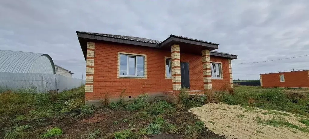 Дом в Пензенская область, Пензенский район, Богословский сельсовет, с. ... - Фото 2