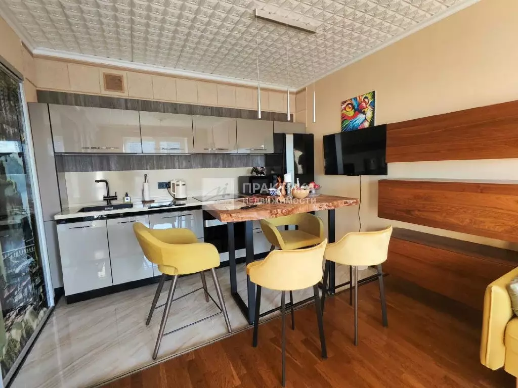 Продается 2-комнатная квартира - Фото 1